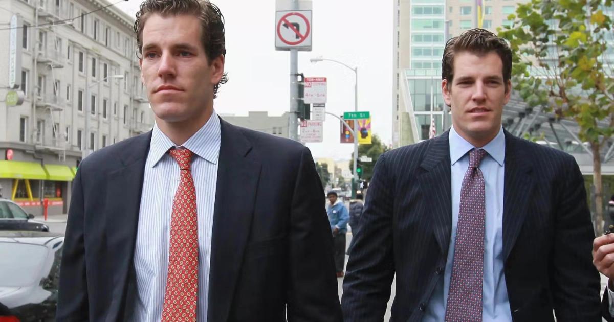 Winklevoss兄弟檔：從被盜創意到比特幣億萬富翁，為何是被低估的時機獵手溫克勒佛斯兄弟從哈佛訴訟到比特幣億萬富翁，打造 Gemini 與去中心化金融基礎設施，並堅定推動合規化與 Web3 普及。