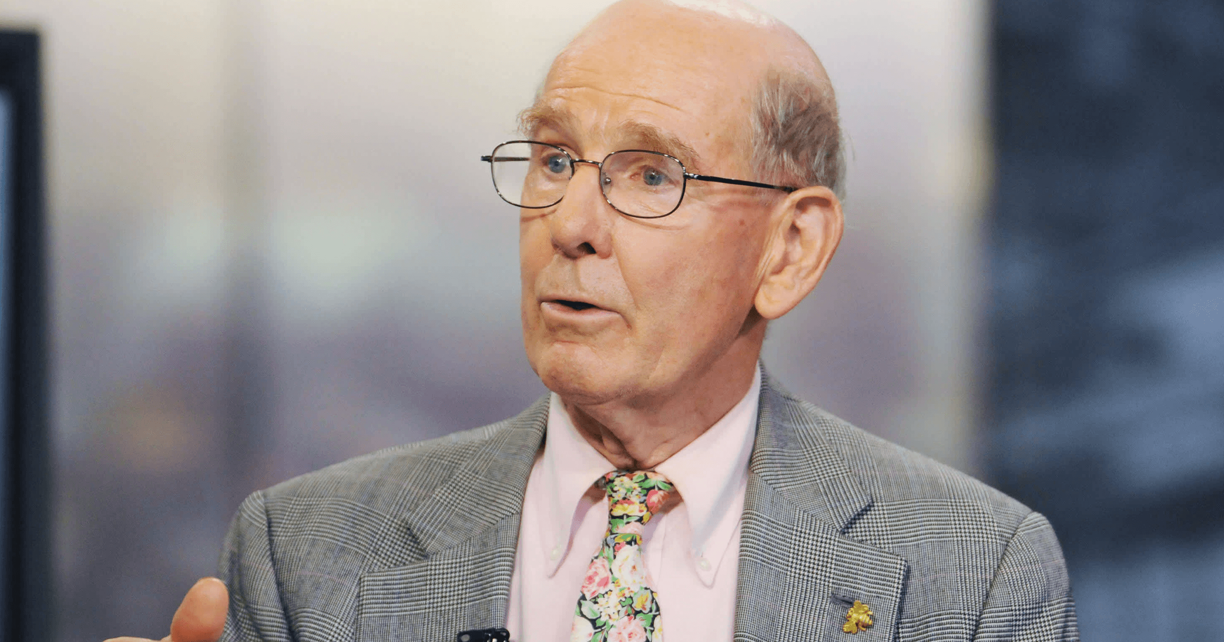 去年（2023）全球投資市場大反彈，股市、加密貨幣市場都有好表現。但被譽為「傳奇市場預言家」的希林（Gary Shilling）卻警告，2023 年大漲的許多資產，都將迎來痛苦的結局。警告標普恐暴跌 40%！知名市場預言家：快做空加密貨幣、股票，為什麼？