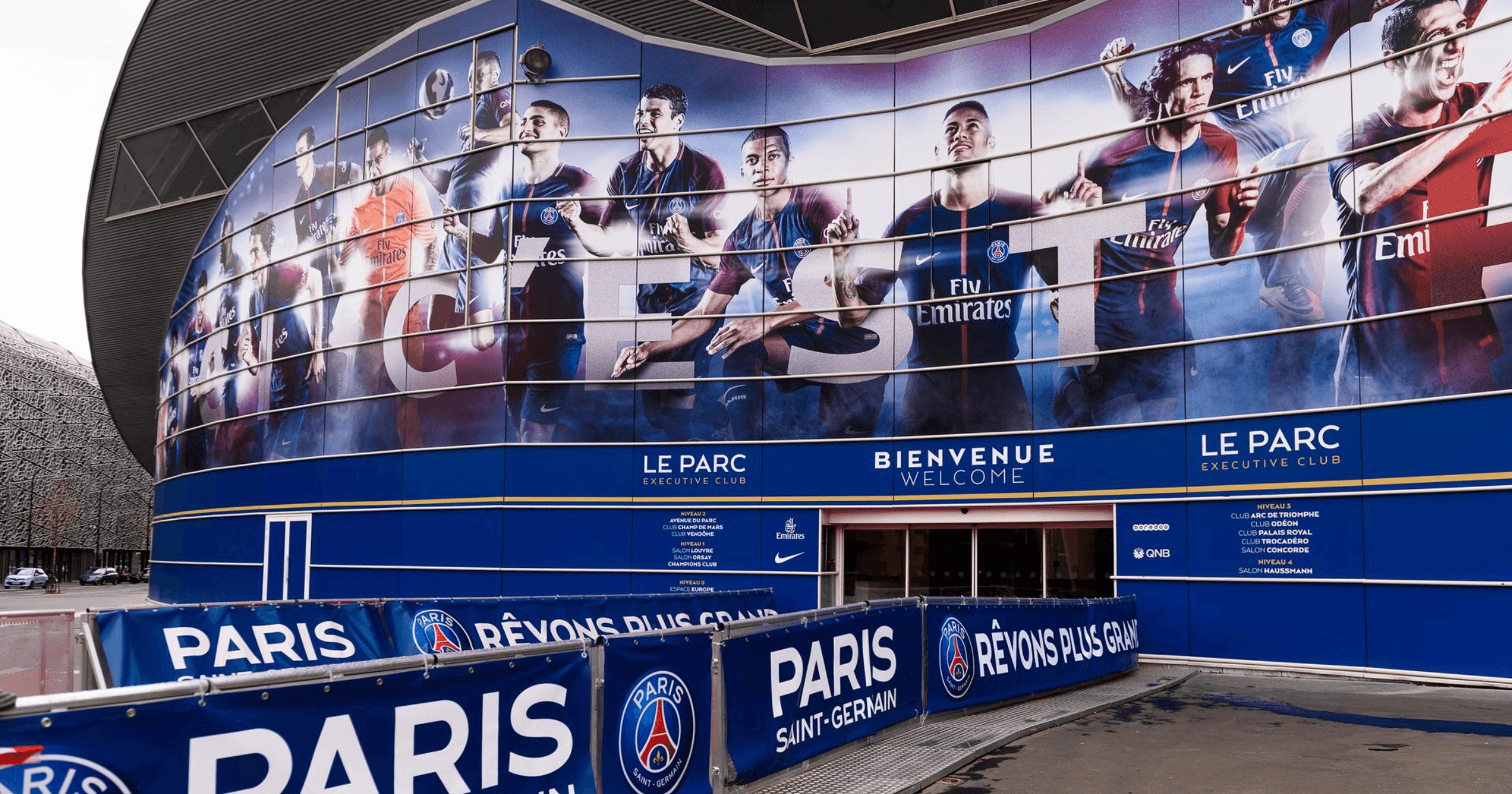 巴黎聖日耳曼與 Chiliz 合作,推出粉絲代幣 $PSG,增強球迷互動並拓展收入。擴展至 NFT,成為首支擁有區塊鏈驗證節點的球隊。代幣、NFT 都有推!法國 PSG 足球隊擁抱 Web3,如何給球迷全新體驗?