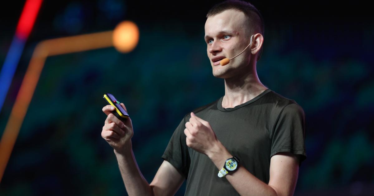 以太坊共同創辦人 Vitalik Buterin(人稱 V 神),經常在 X(原推特)上分享技術性文章或個人觀察。但在昨日(7 日)晚間,他卻罕見地分享投資財務建議,起因是認為一位部落客分享的貼文。炒幣總是虧?來看 V 神的「4 大投資建議」,教你最穩健的理財方式!